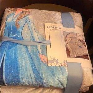 Disney frozen quilt and sham twin new